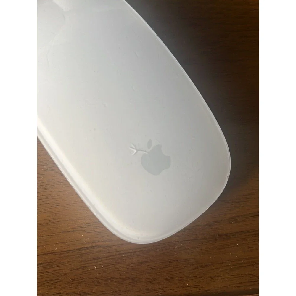Apple Wireless Magic Mouse - Model A1296